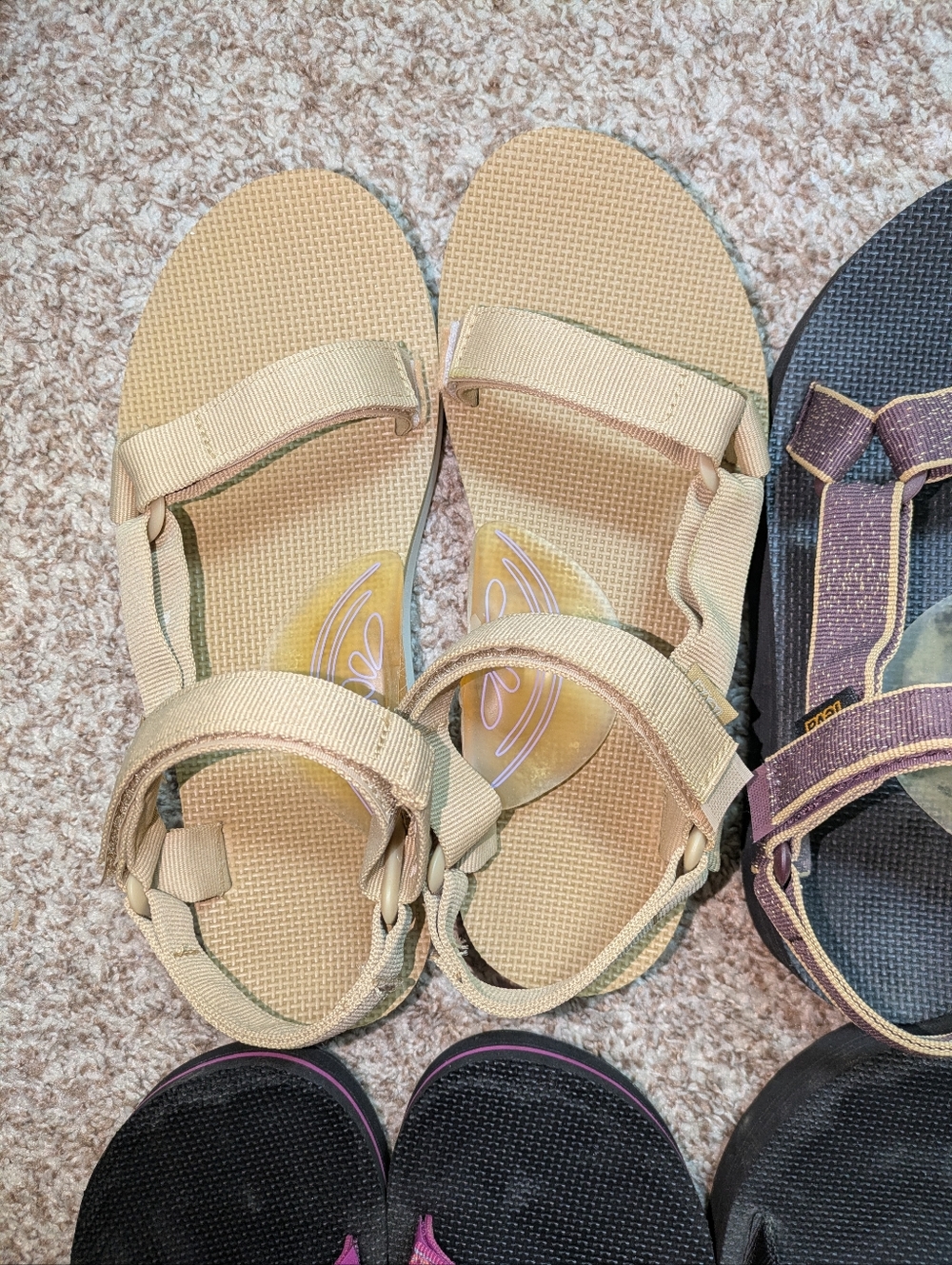 Teva Beige Strappy Outdoor Sandals Size 9